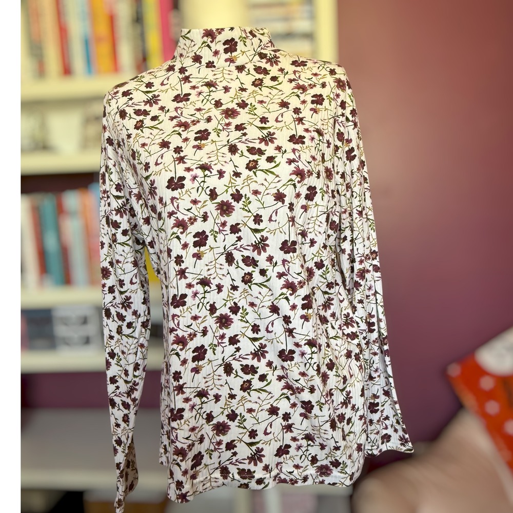 Bobbie Brooks Floral Mock Neck Top Large White Purple Ribbed Long Sleeve Shirt